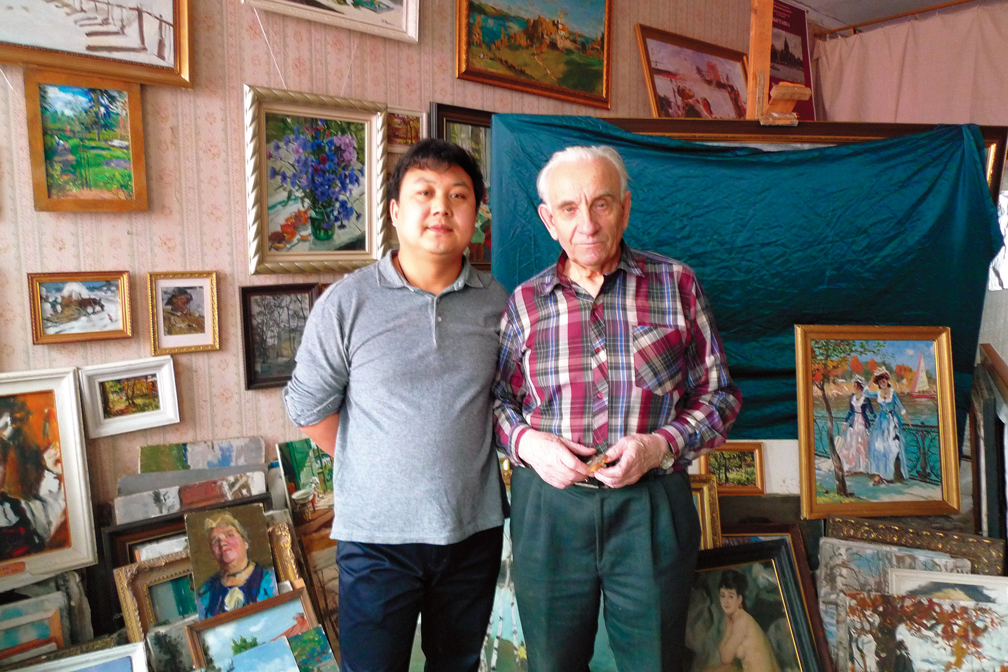 尼古拉·列里赫国际奖章和俄罗斯艺术科学院金质奖章获得