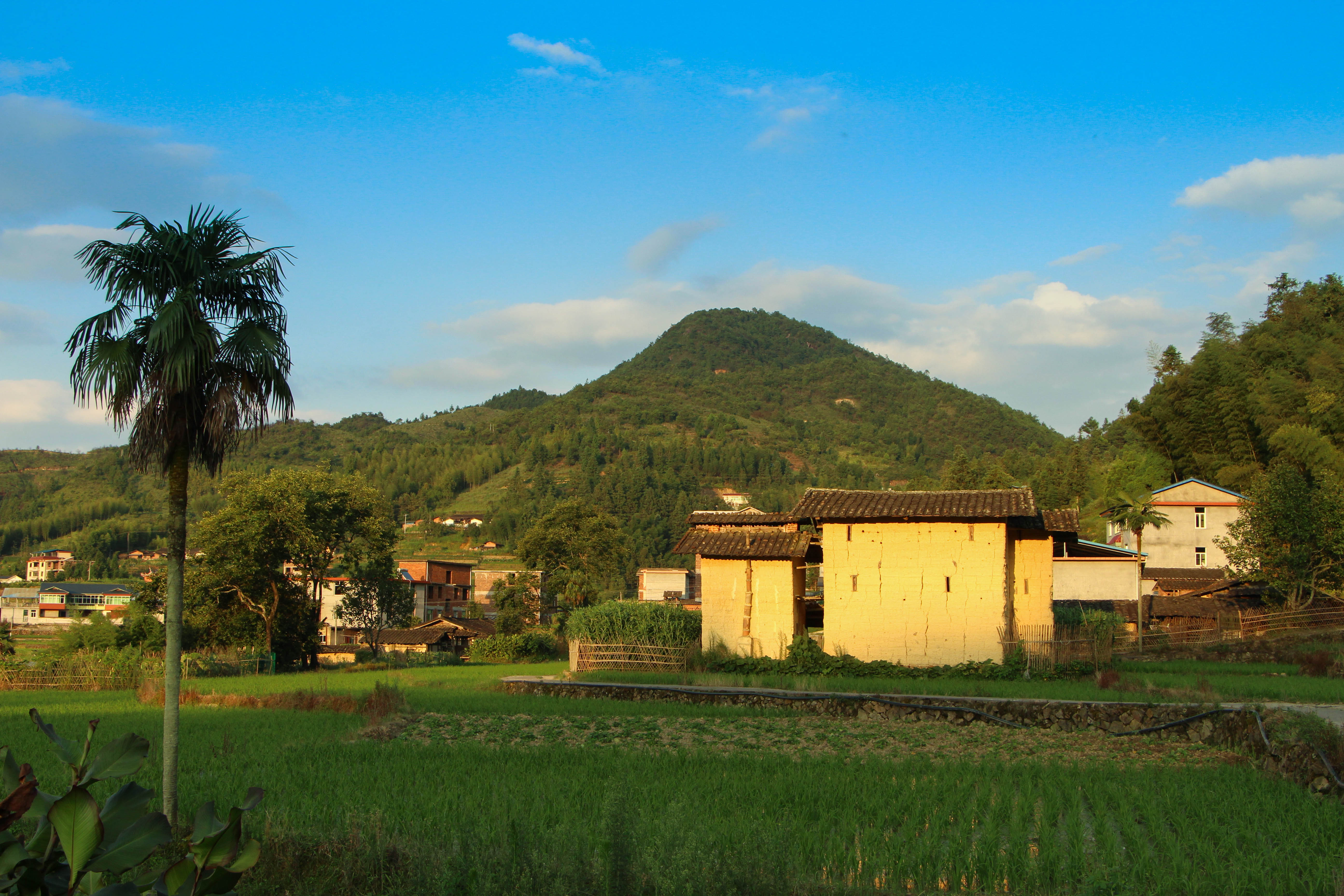 p> b>福建省三明市大田县上京镇上平村 /b>,又号恒山村,位于上京村