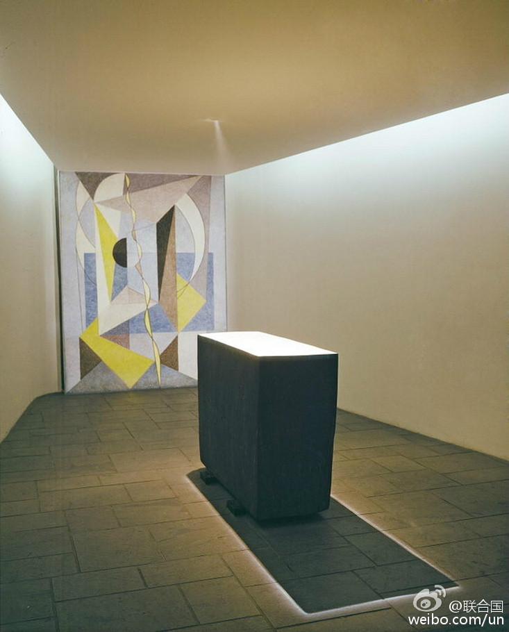  p>默思室位于联合国大会大厦大厅的西侧,是一间供信奉所有宗教与信仰