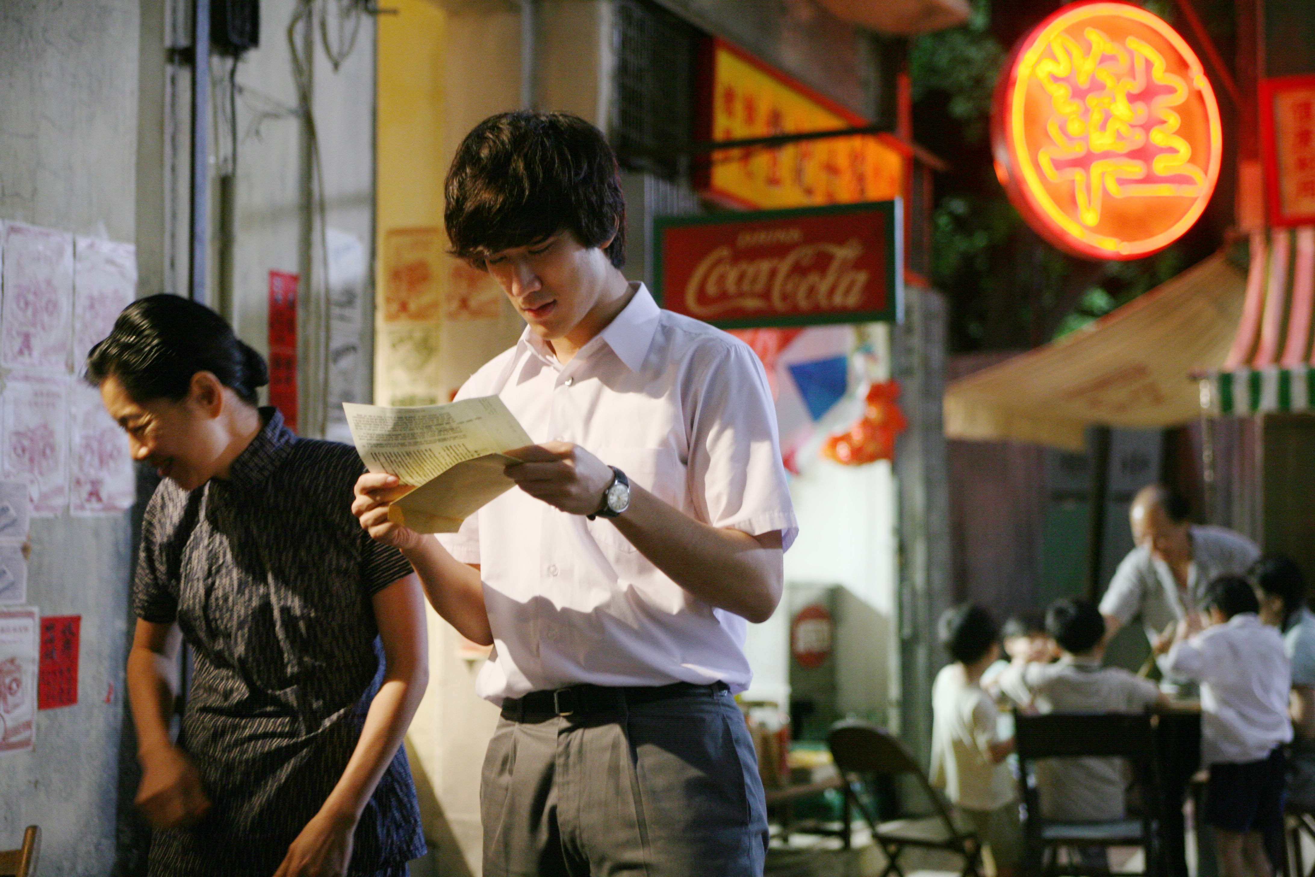  p>《岁月神偷》是美亚电影,天下影画,大地时代文化联合出品的一部