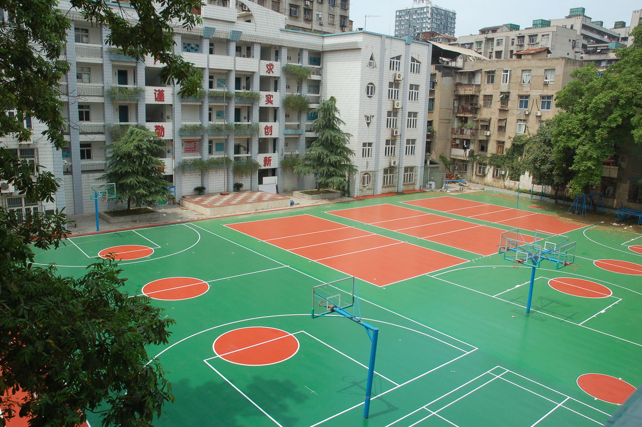  p>武汉市第七中学,位于湖北省江汉区万寿街21号.
