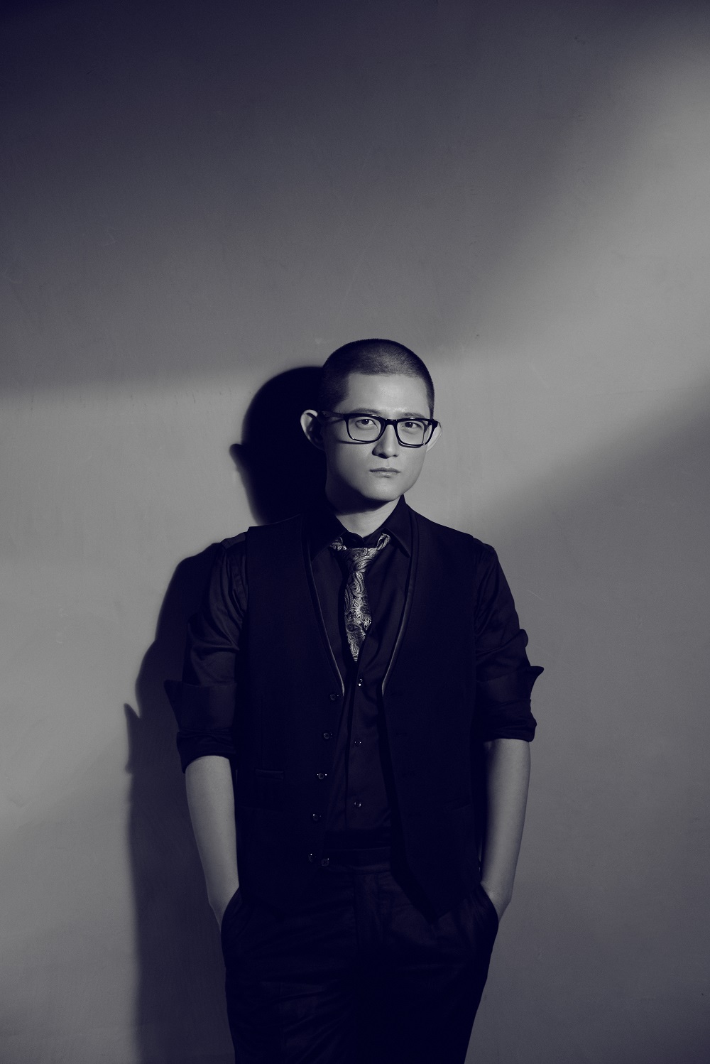  p>刘明辉,1980年1月1日生于中国吉林长春,中国大陆摇滚风格歌手,原创