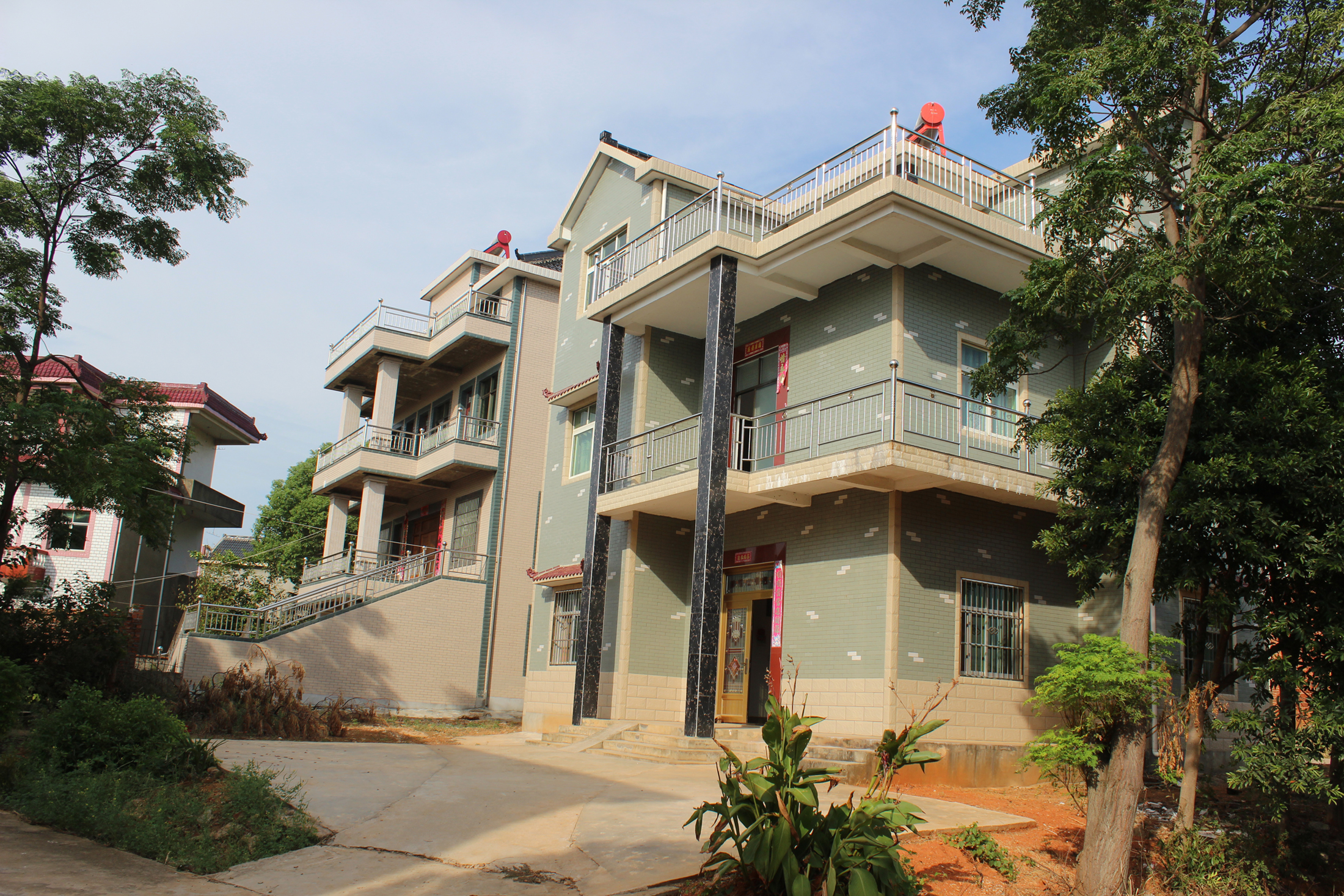  p>高椅墩村位于江西省上饶市鄱阳县珠湖乡!