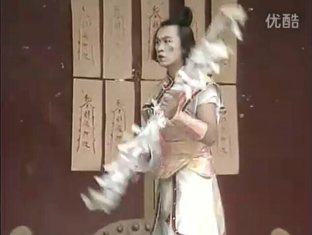  p>胡二郎是在电视剧《包青天》中登场的虚拟角色,由游安顺饰演. /p>