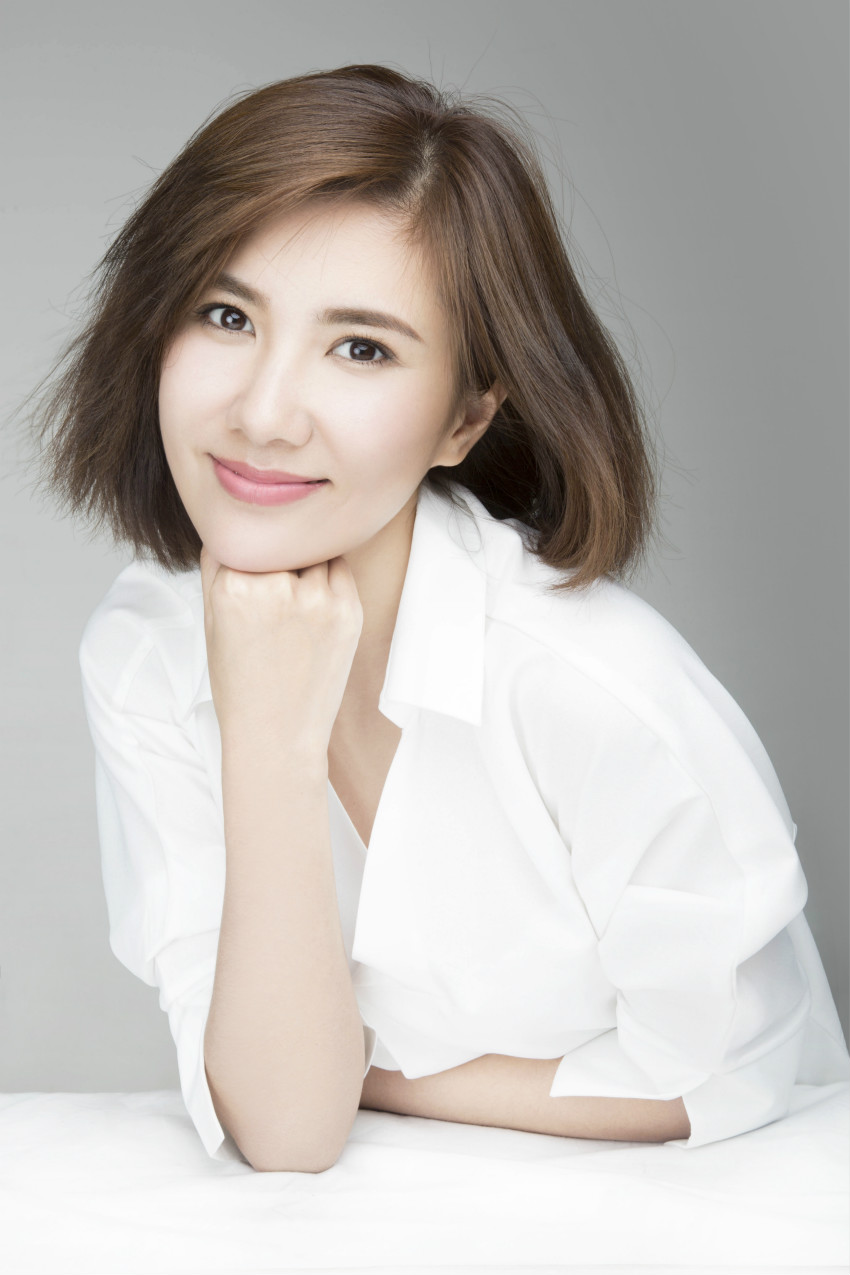  p>边潇潇,1981年10月6日出生于山西省运城市永济市,中国内地女演员