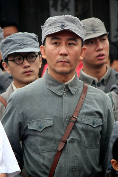 " href="/item/赵毅/906324" data-lemmaid="906324">赵毅 /a>,刘鉴