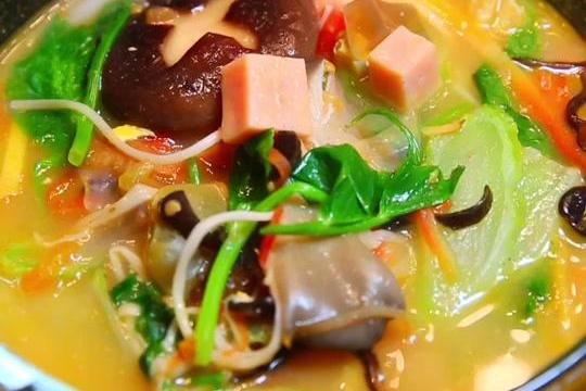 蔬菜什锦汤