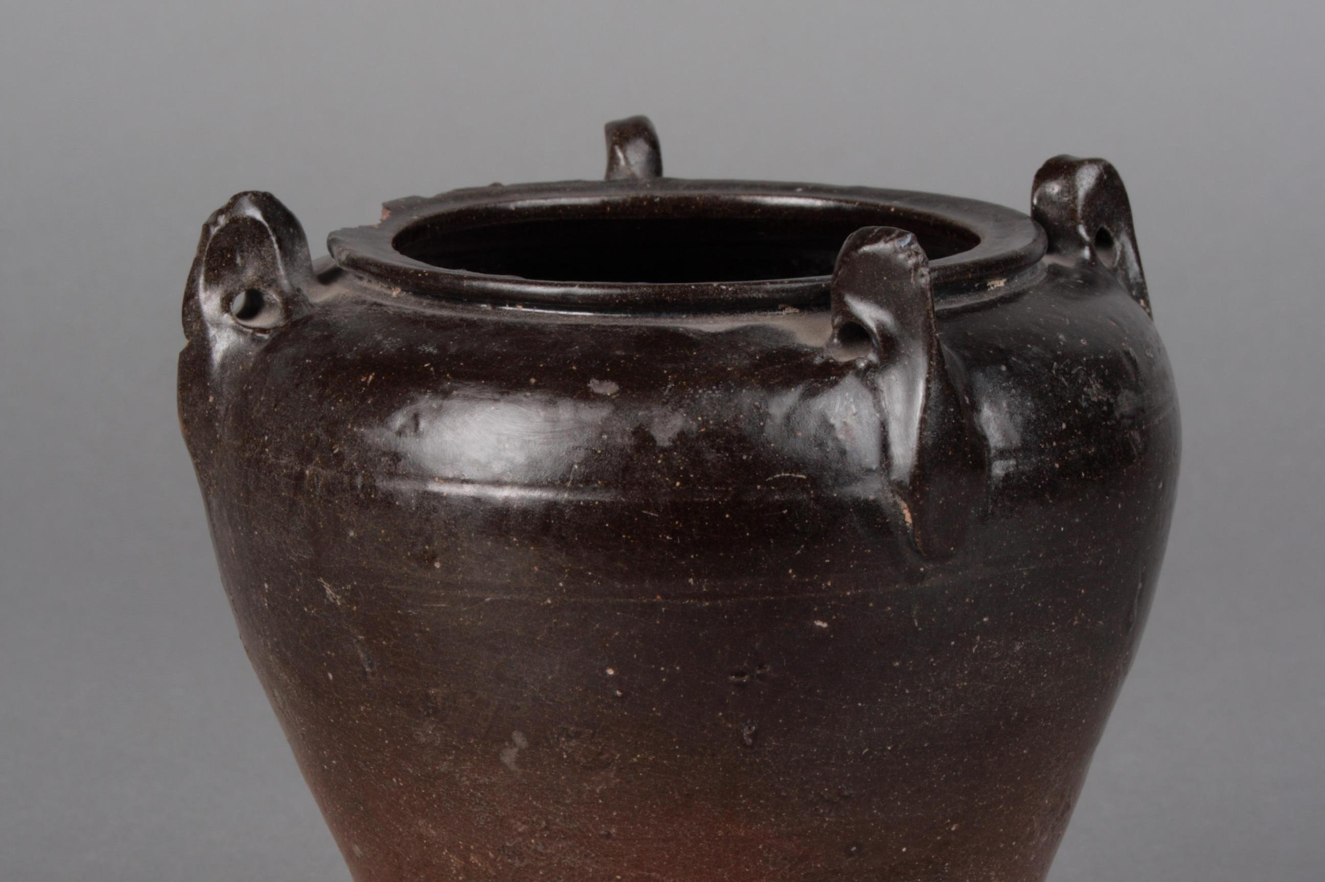 北齐黑褐釉四系罐