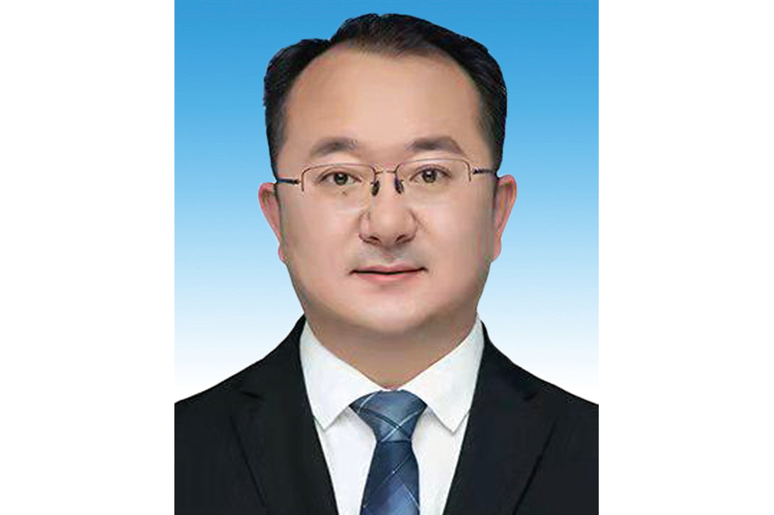  p>常鹏,男,汉族,1982年6月生,河南南乐人,北京市委党校研究生学历.