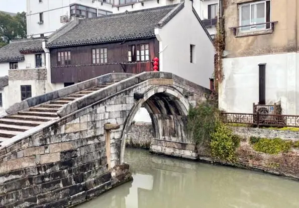 id="tod7rd4iel6m">青溪古镇(青溪老街)   位于上海市奉贤区青村 