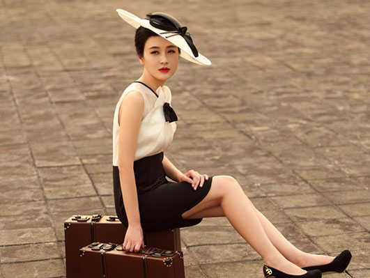 data-lemmaid="1897607">北京广播学院 /a>,凤凰卫视主持人