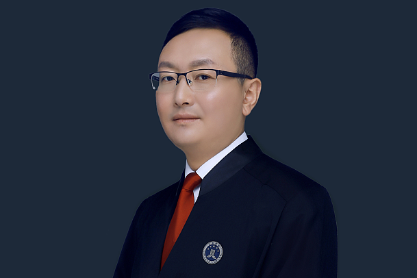  p data-id="svwbftepttbg">张志伟,男,职业:律师,中共党员,毕业于