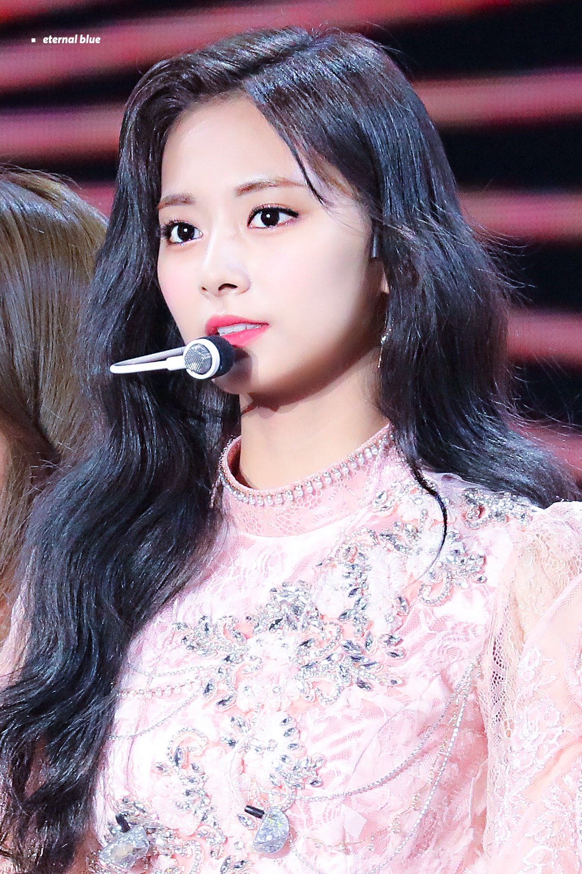 中国台湾流行乐女歌手,舞者,韩国女子演唱团体twice成员