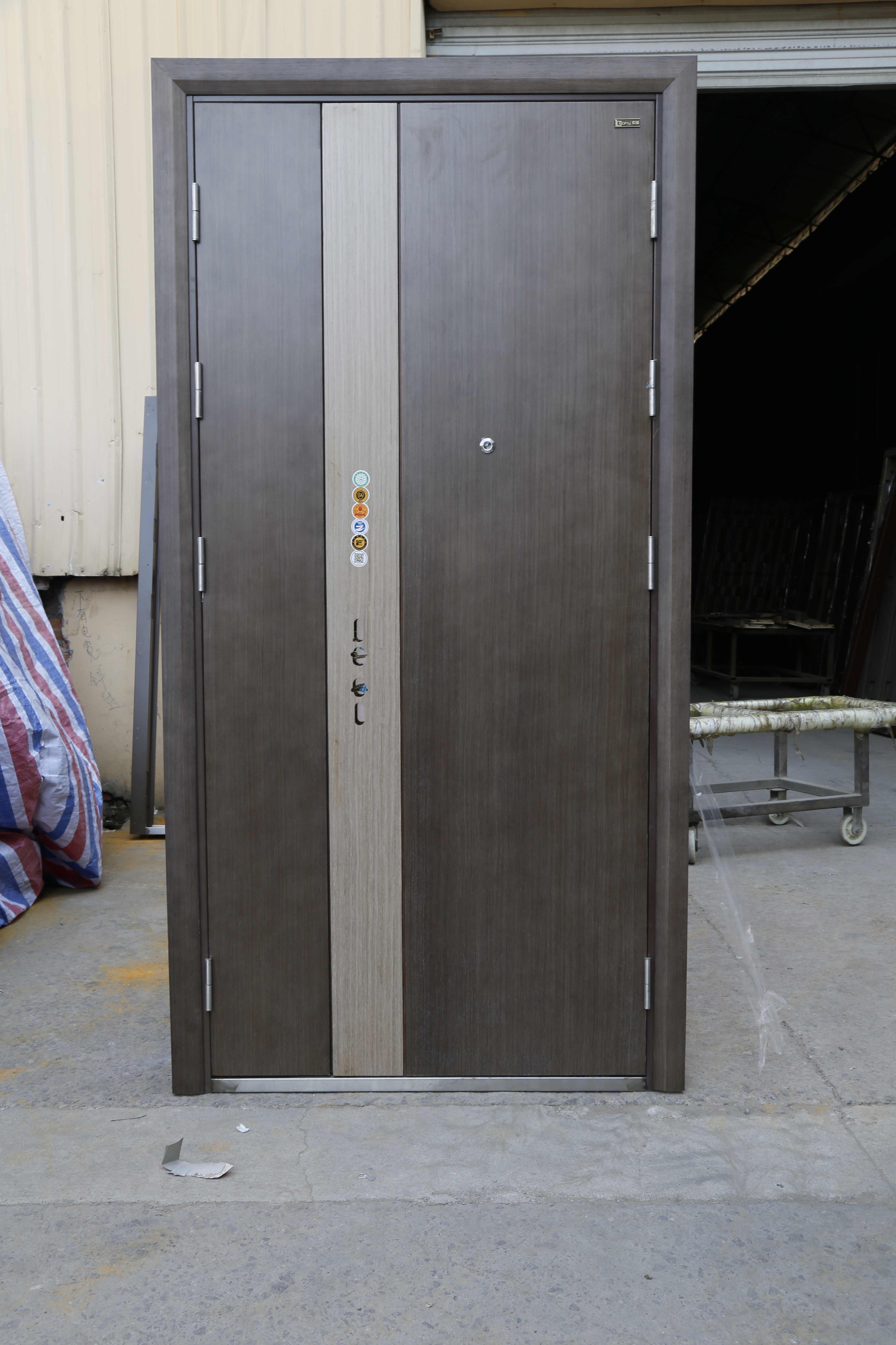  p>索福门业座落于浙江省永康市.