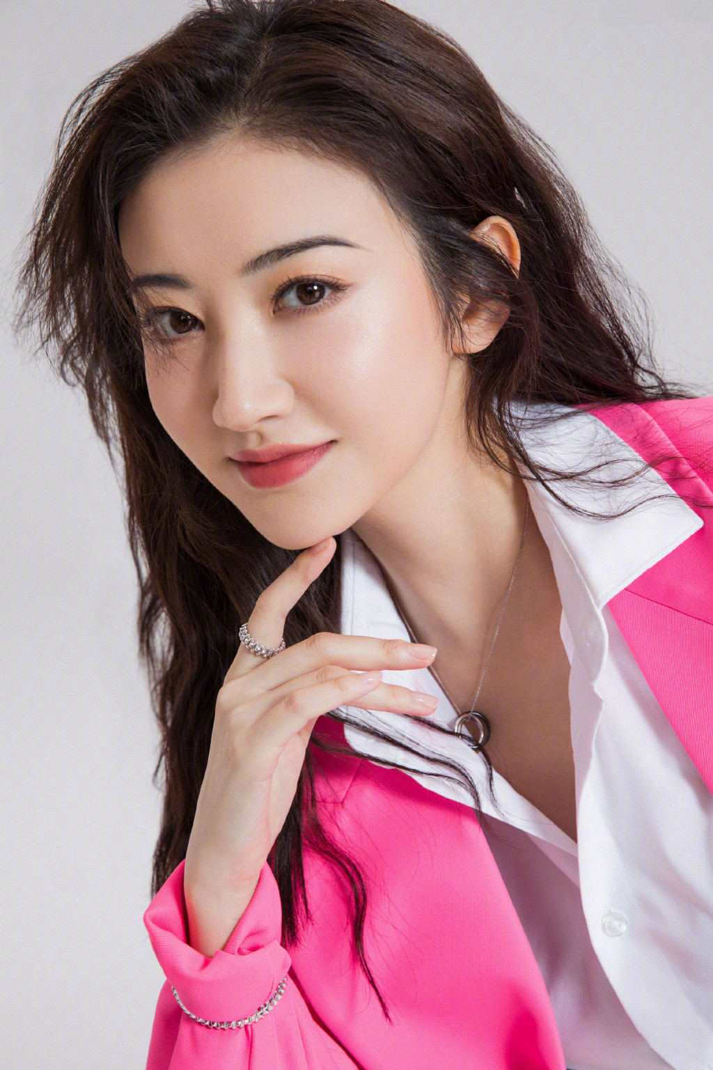  p>景甜(jing tian),1988年7月21日出生于陕西省西安市,华语影视女