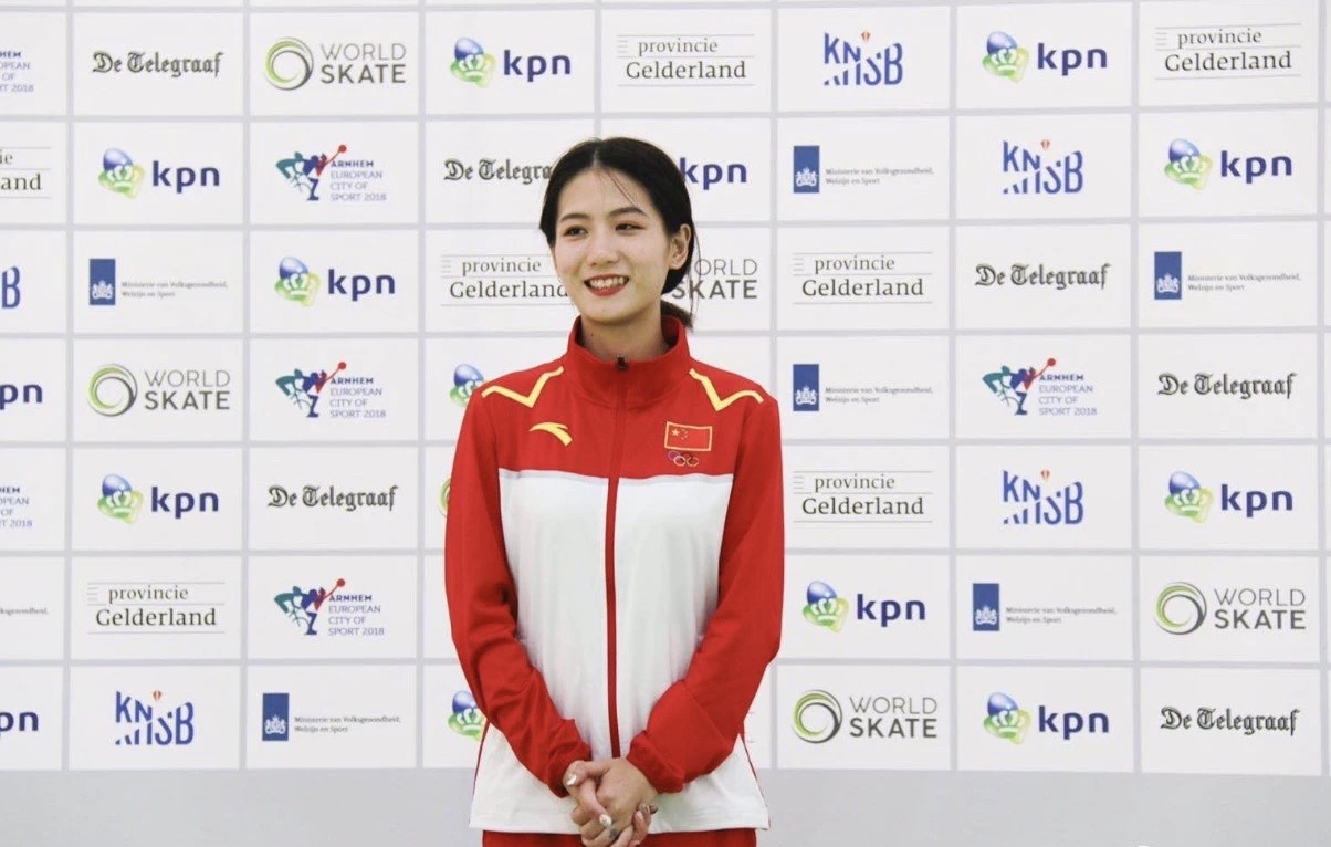 >苏菲浅,1998年3月27日出生于四川省成都市金牛区,中国女子轮滑运动员