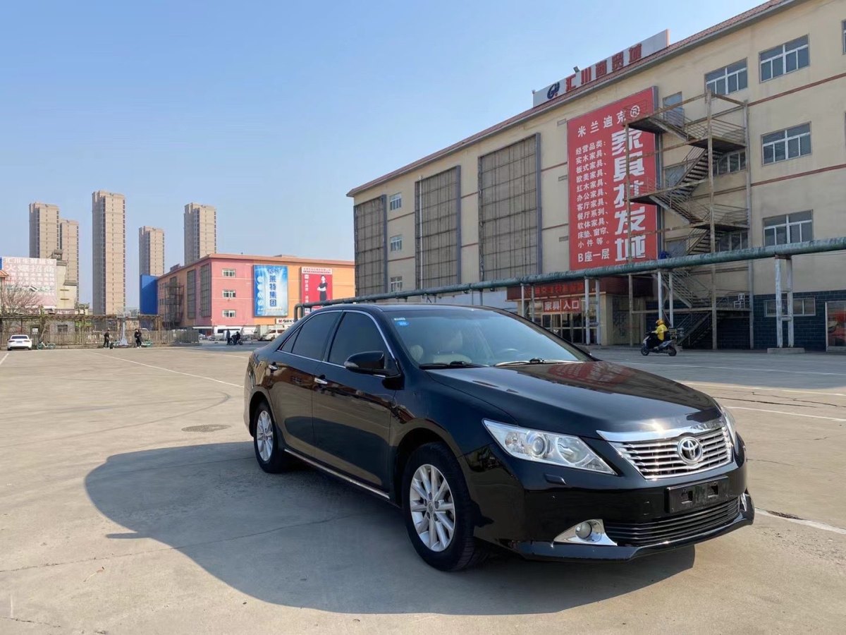 2012款凯美瑞2.5g自动豪华版