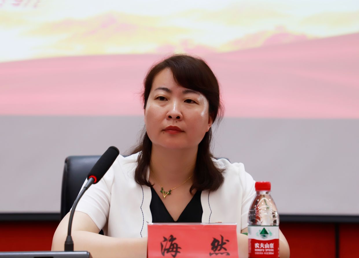  p>海然,女,博士,教授,主要研究方向为:新型建筑