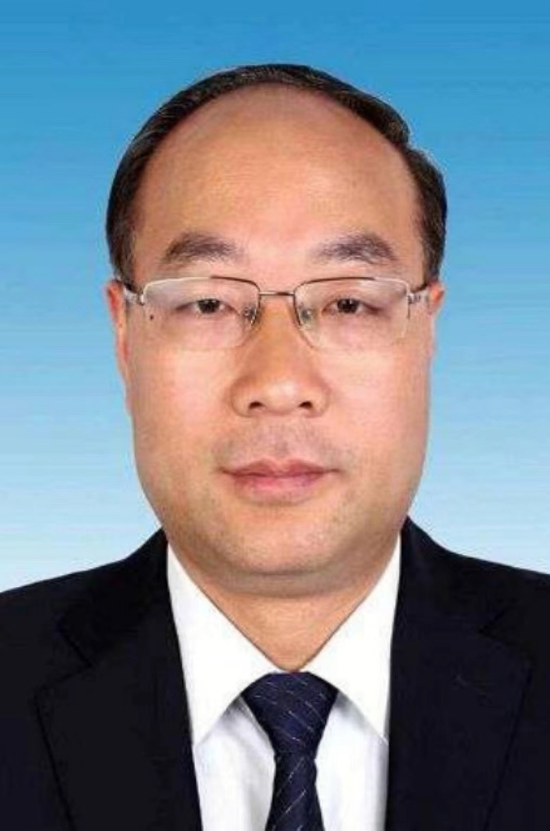  p>巫运康,男,彝族,1973年11月生,云南永善人,大学学历,中共党员,1991