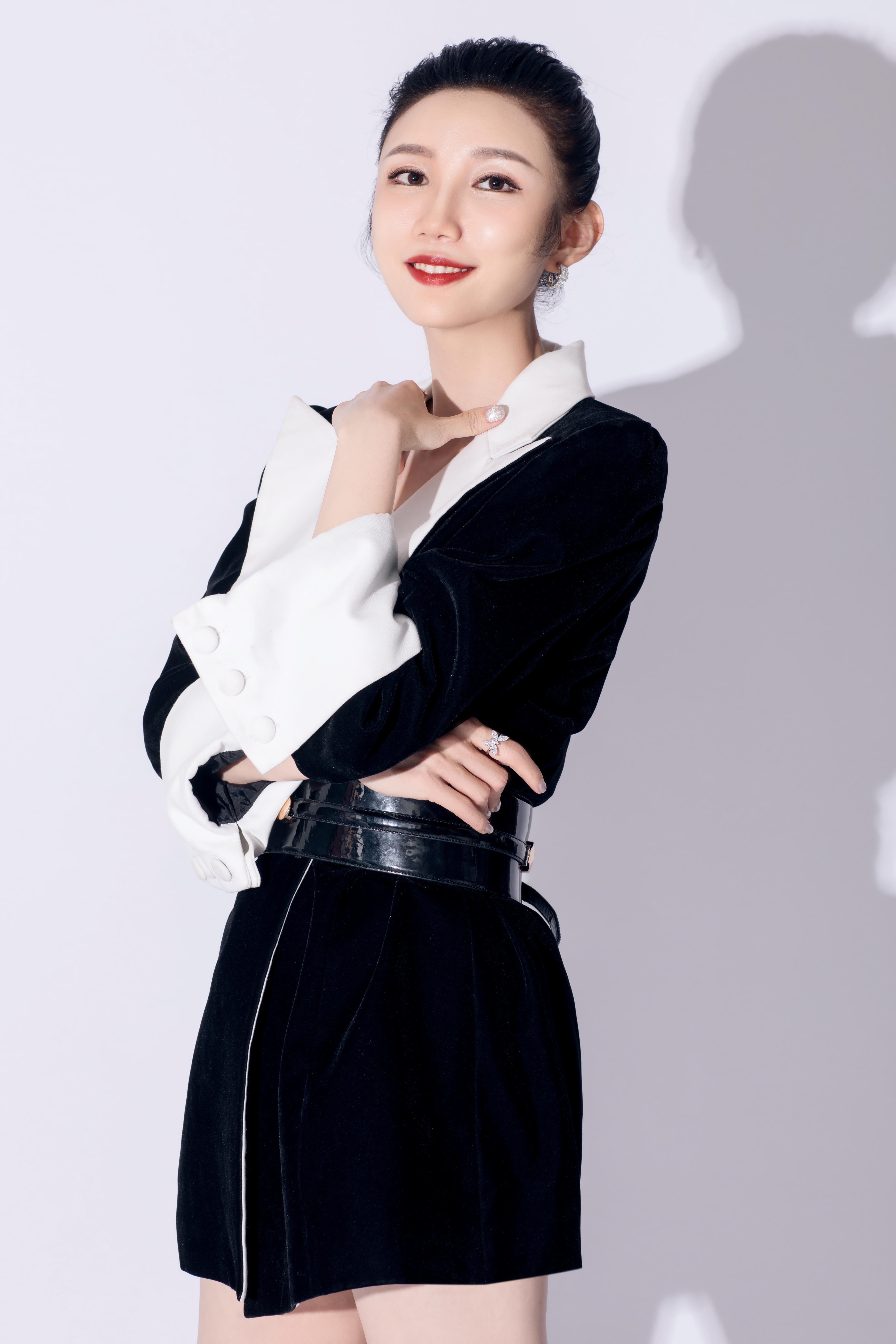  p>赵爱娣,女,宏驰存储(深圳)科技有限公司中国区市场销售总监. /p>