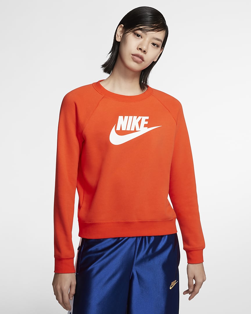  p>nike sportswear essential 女子针织圆领上衣是耐克品牌旗下的