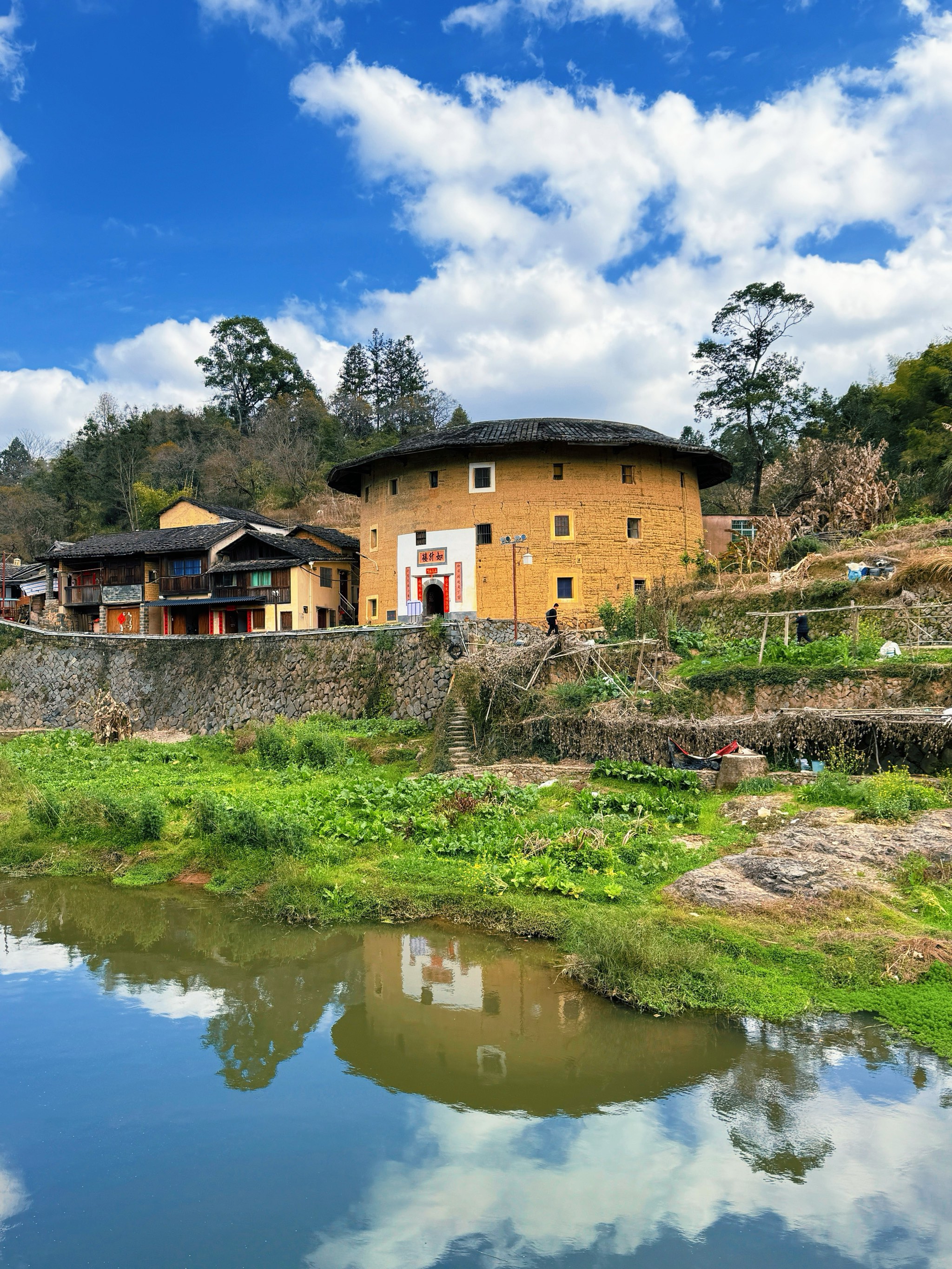 五福楼,在福建省永定县大溪乡太联村,是福建