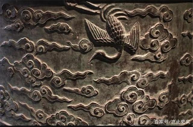 图腾、巫术、礼仪，代表男性的凤凰，为何成了龙的“附属品”_百科TA说