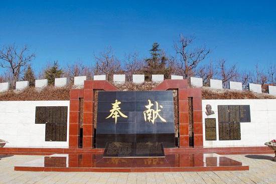 天津元宝山庄陵园