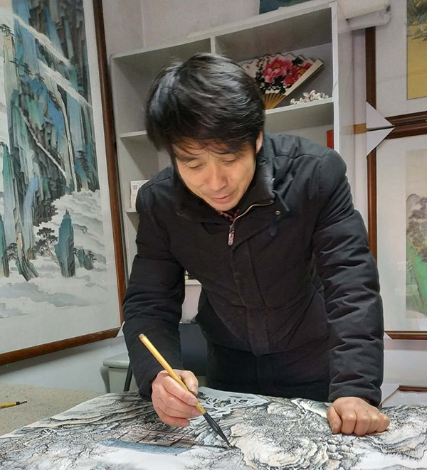  p data-id="gnfbtf3lcu">李仙山,醉月轩主人,1968年生于江苏淮安,现