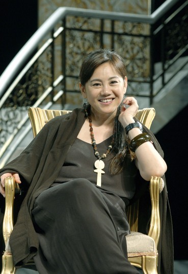 lemmaid="5671679">上海话剧艺术中心导演,雷国华导演创意工资乙