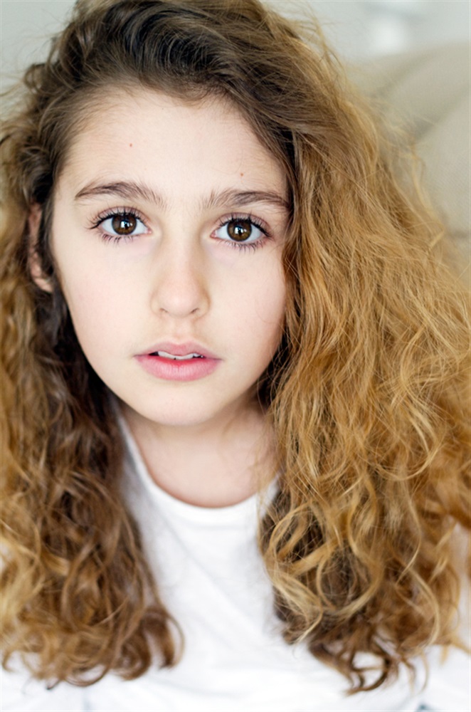  p>玛龙·莱瓦纳,童星,2004年4月1日出生于法国,代表作《 a target="