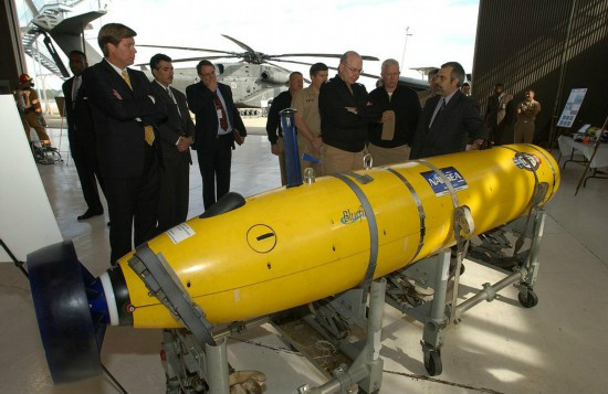  p>无人潜航器,英文名unmanned underwater vehicle是没有人驾驶,靠