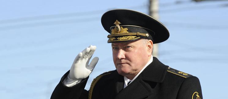  p>弗拉基米尔·科罗廖夫,男,1955年出生,俄罗斯海军总司令,上将军衔.