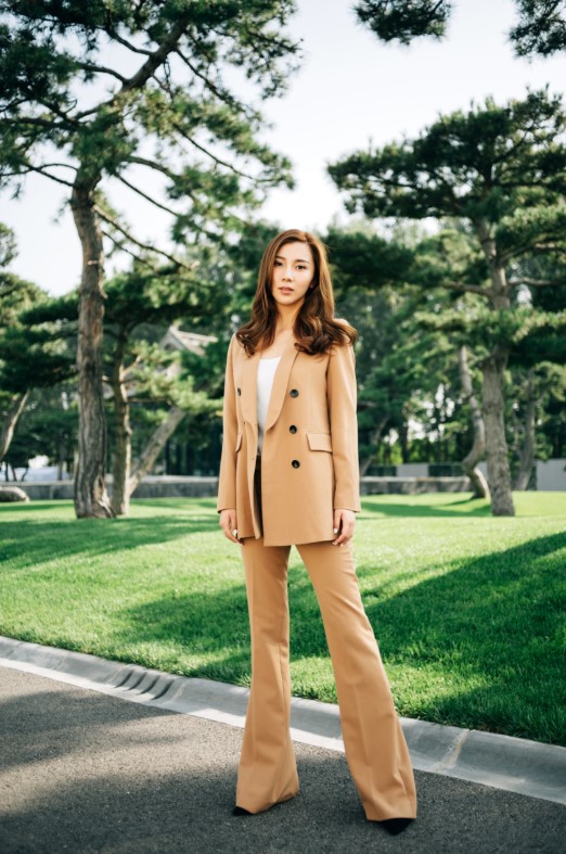 李子涵,模特, a target="_blank" href="/item/香港卫视精品台