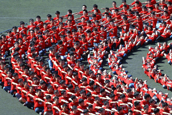 人体多米诺骨牌