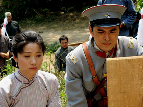  p>《义薄南天》由著名导演 a target="_blank" href="/item/张甲田