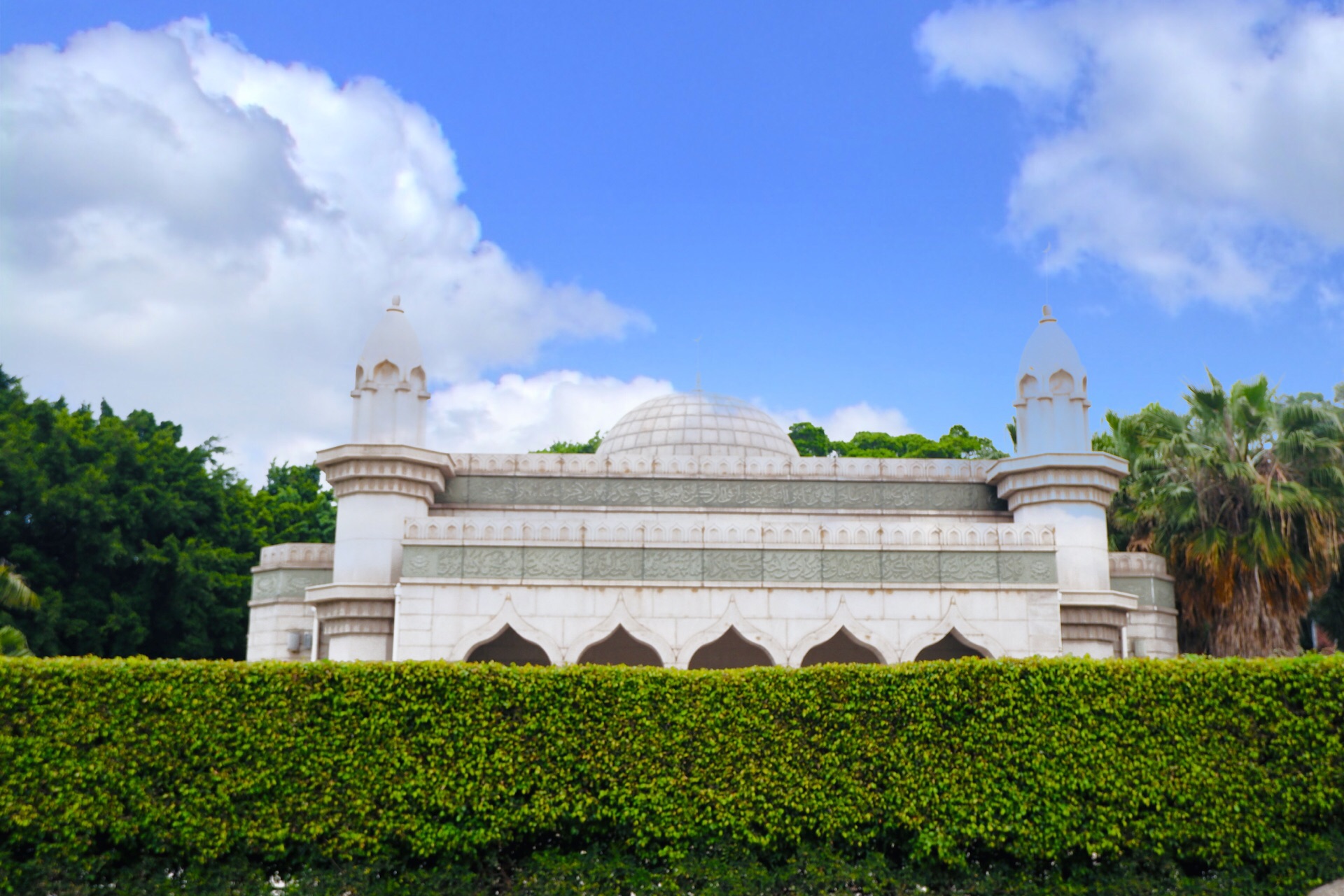  p>清净寺,初名圣友寺,又称艾苏哈卜大清真寺,位于福建省 a target="