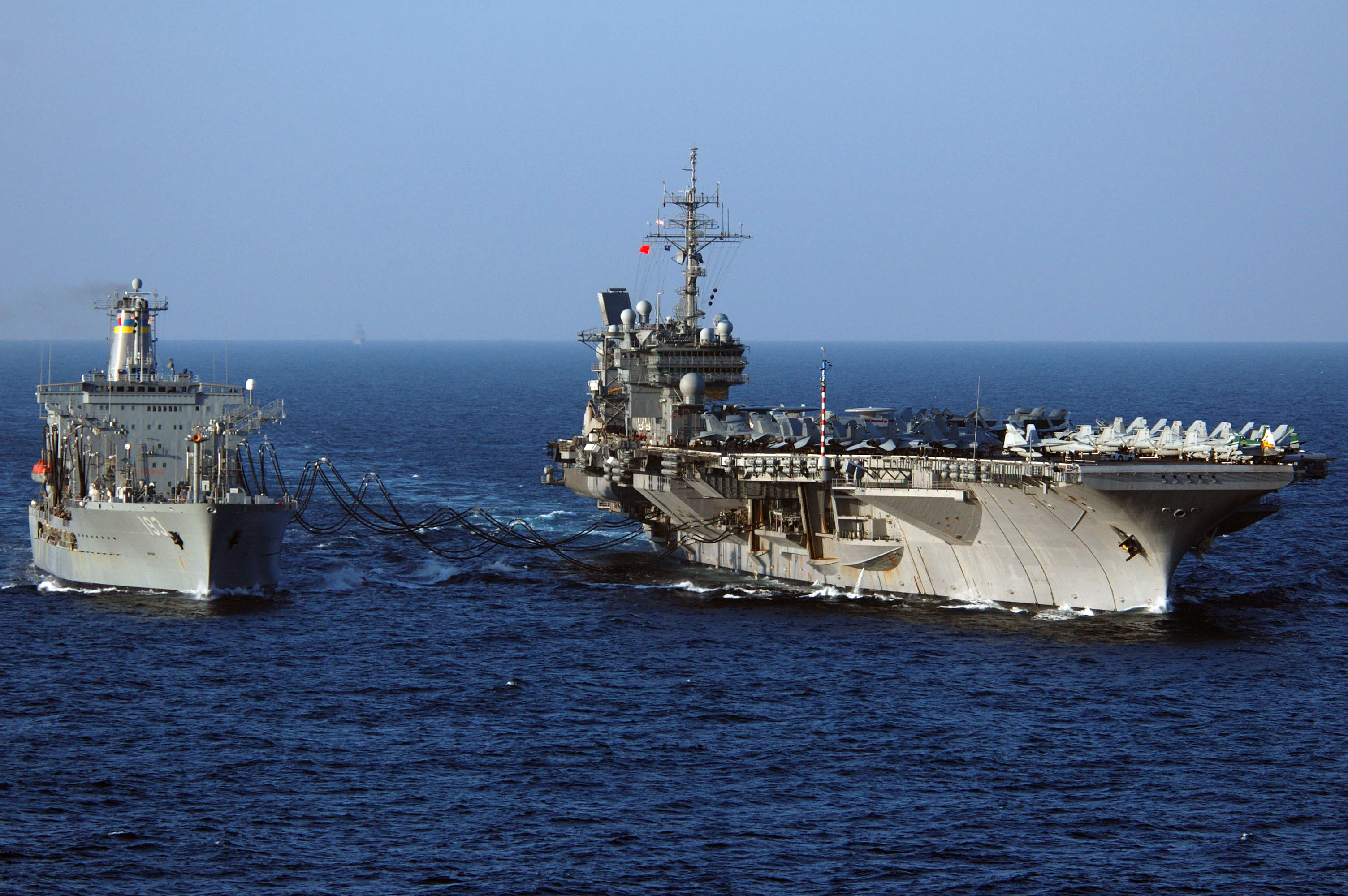  p>小鹰级航空母舰(英文:kitty hawk class aircraft carrier),是 a