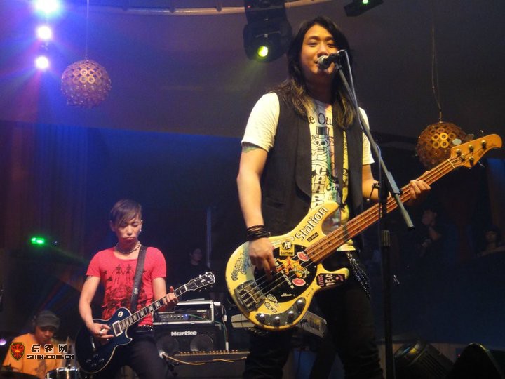  p data-id="gntadvgdbr">信乐团,中国台湾摇滚乐团,由团长兼鼓手 a