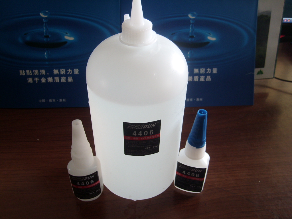 软性弹性材质粘接瞬干胶