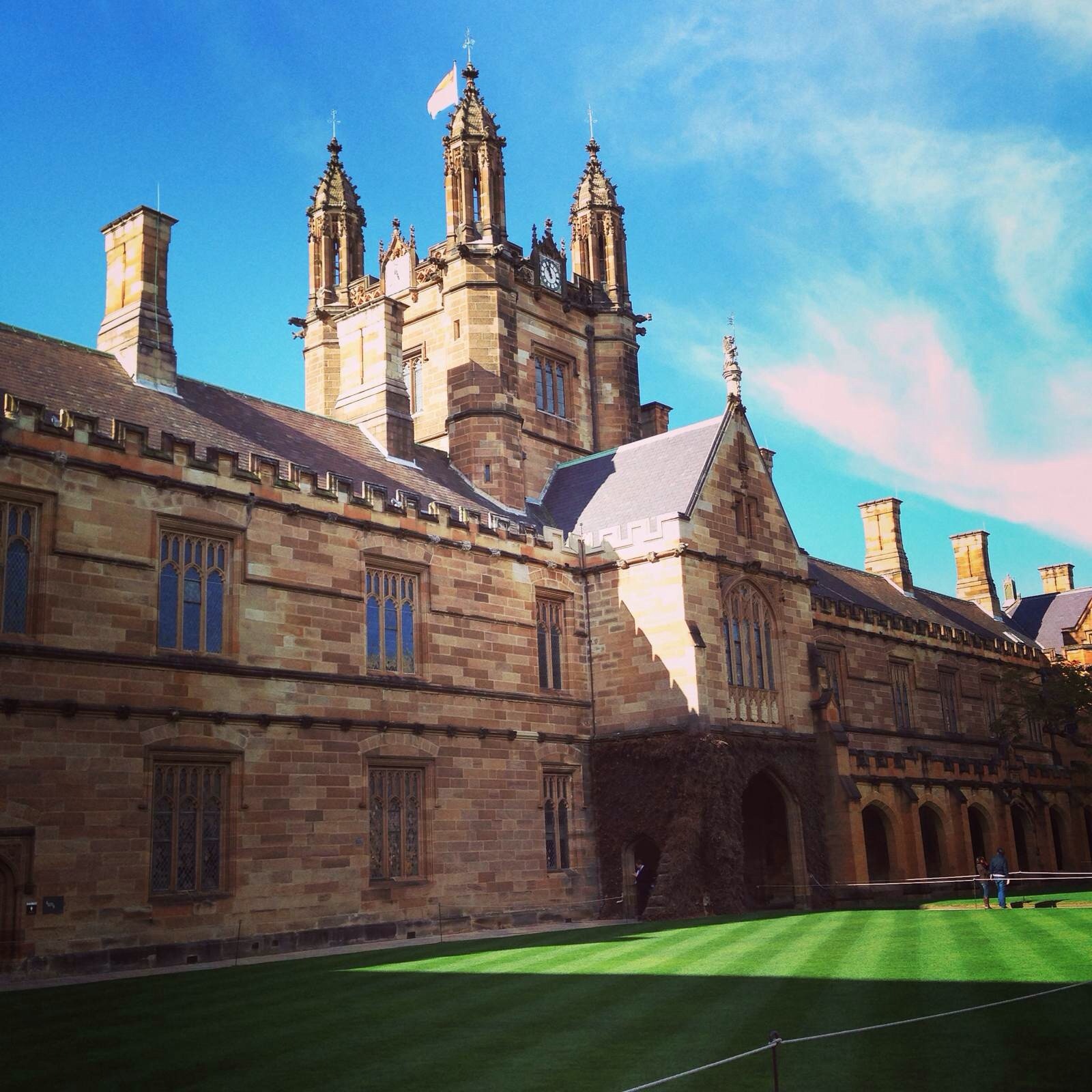  p>悉尼大学(the university of sydney),始建于1850年,坐落于 a