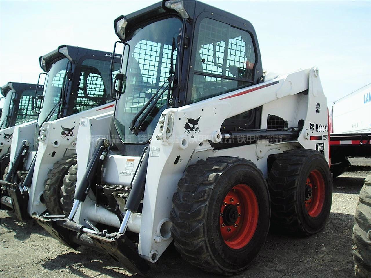 山猫s630滑移装载机