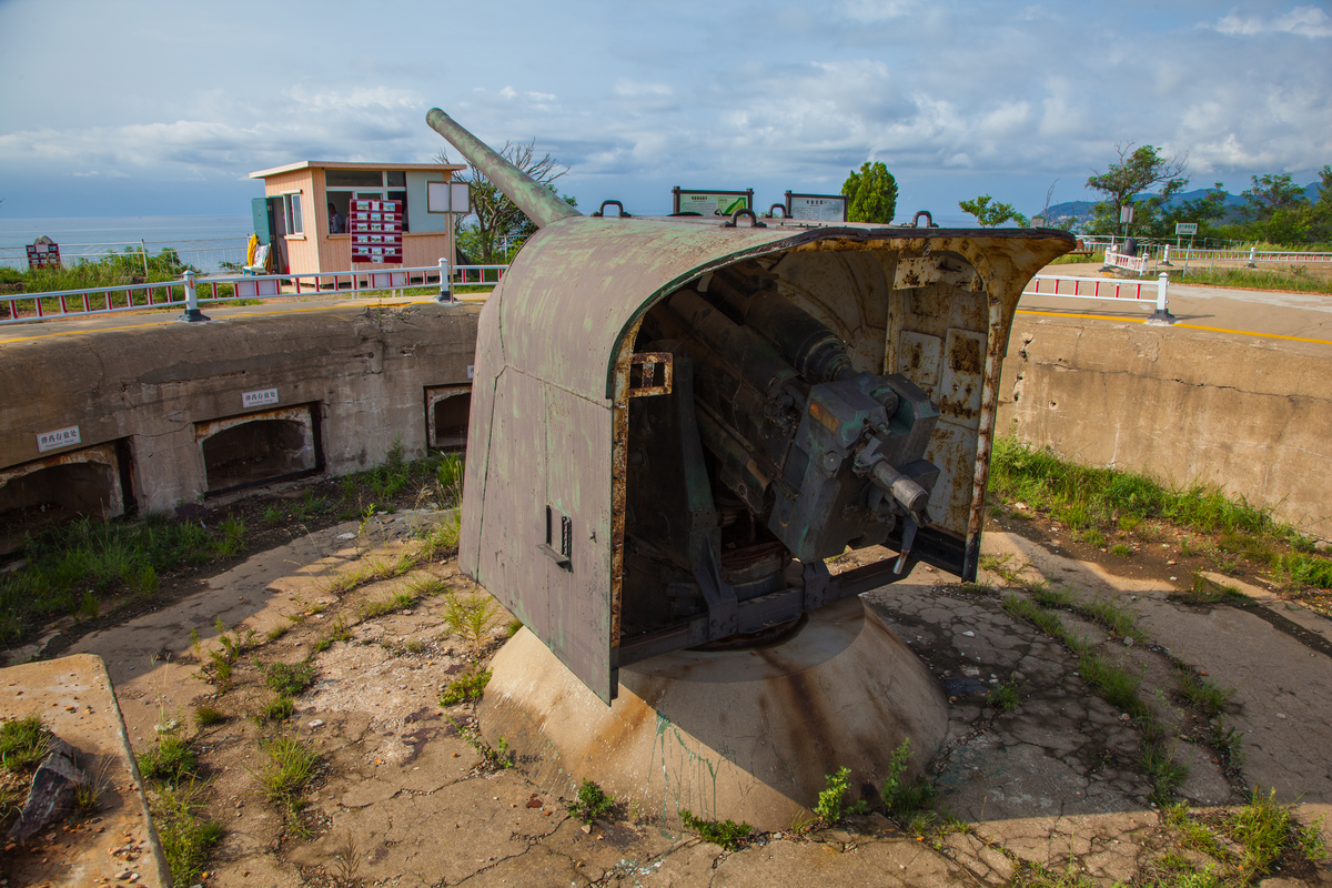 电岩炮台
