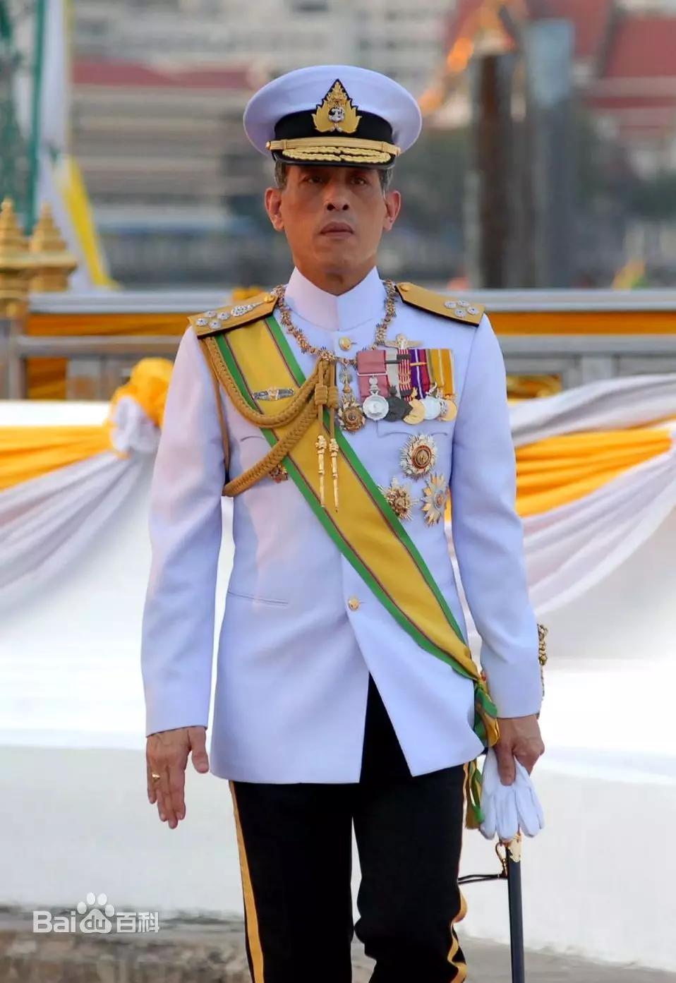  p>玛哈·哇集拉隆功(maha vajiralongkorn,1952年7月28日),男,出生于