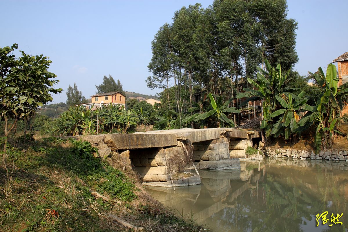 又称桐口桥,闽侯县级文物保护单位,位于福建省福州市闽侯县荆溪镇桐口