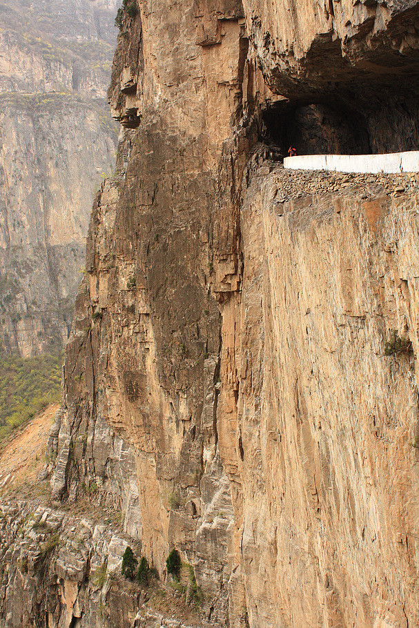 太行山崖壁公路