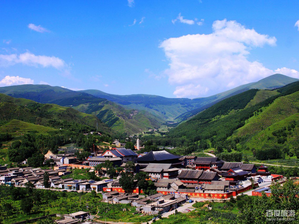  p>台怀镇,隶属于山西省忻州市五台山风景名胜区,地处 a target="