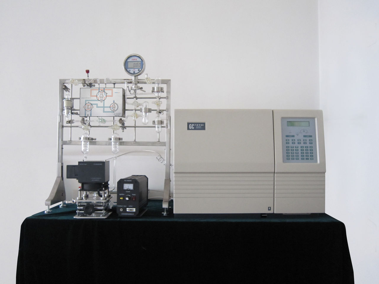 光解水制氢系统