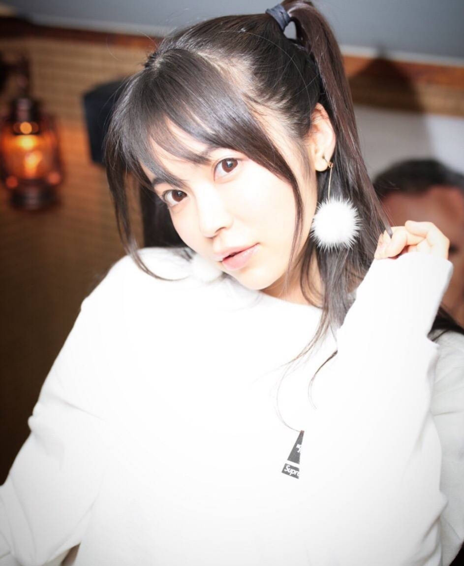  p>渋谷ゆり(涉谷由里,しぶやゆり),日本模特,车模兼写真偶像,上过