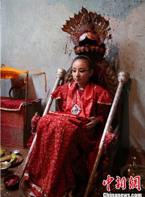 尼泊尔"活女神"